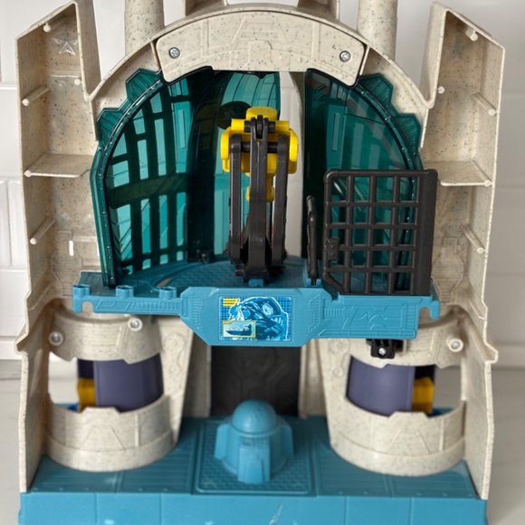 IMAGINEXT Fisher Hall of Justice League DC Comics Super Friends Playset 2014 - Picture 6 of 9